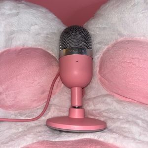 pink razer seiren mini microphone